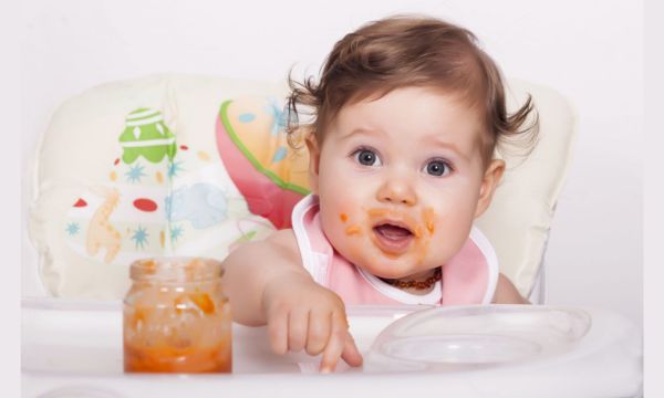 Introducción de Alimentos para Bebés: ¿Cómo Hacerlo?
